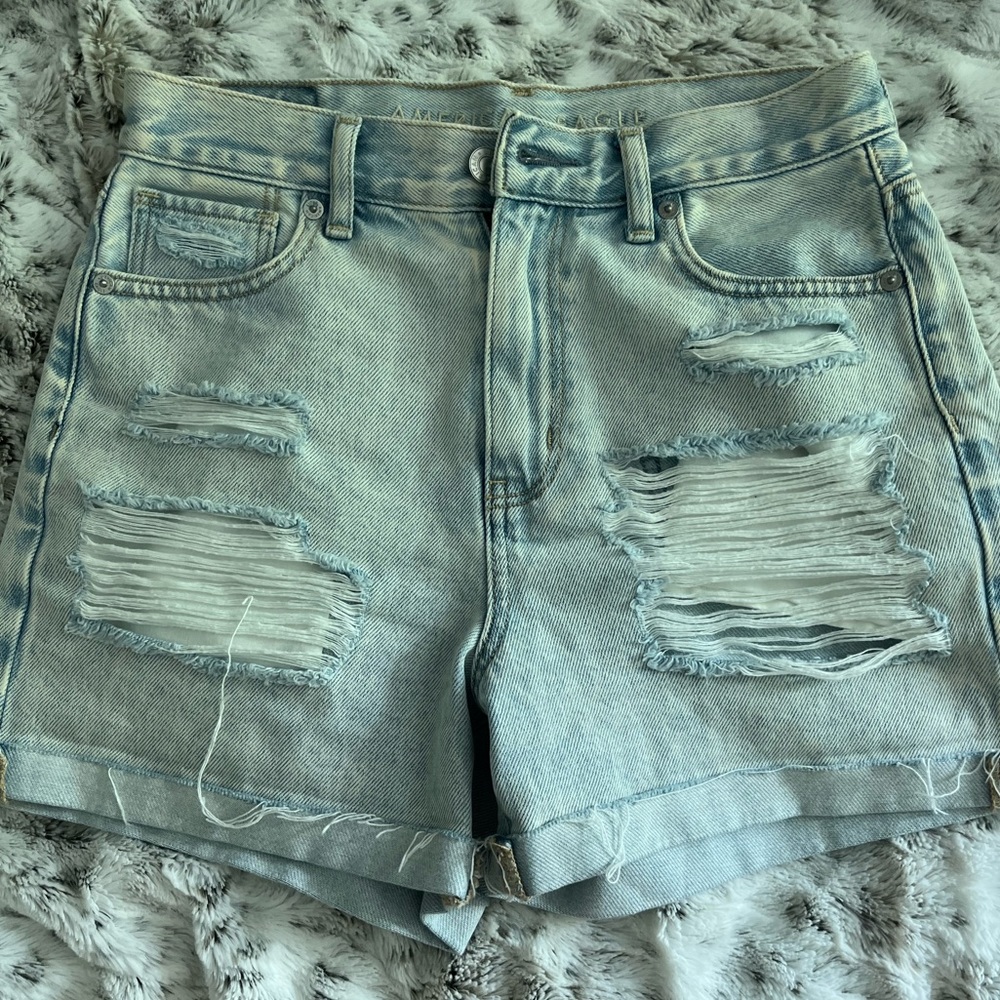 American Eagle Mom Short